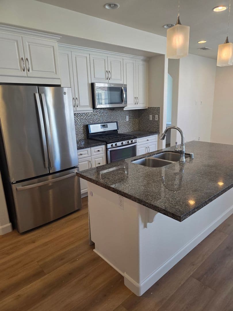 Temecula Townhome: 31831 Calle Brio