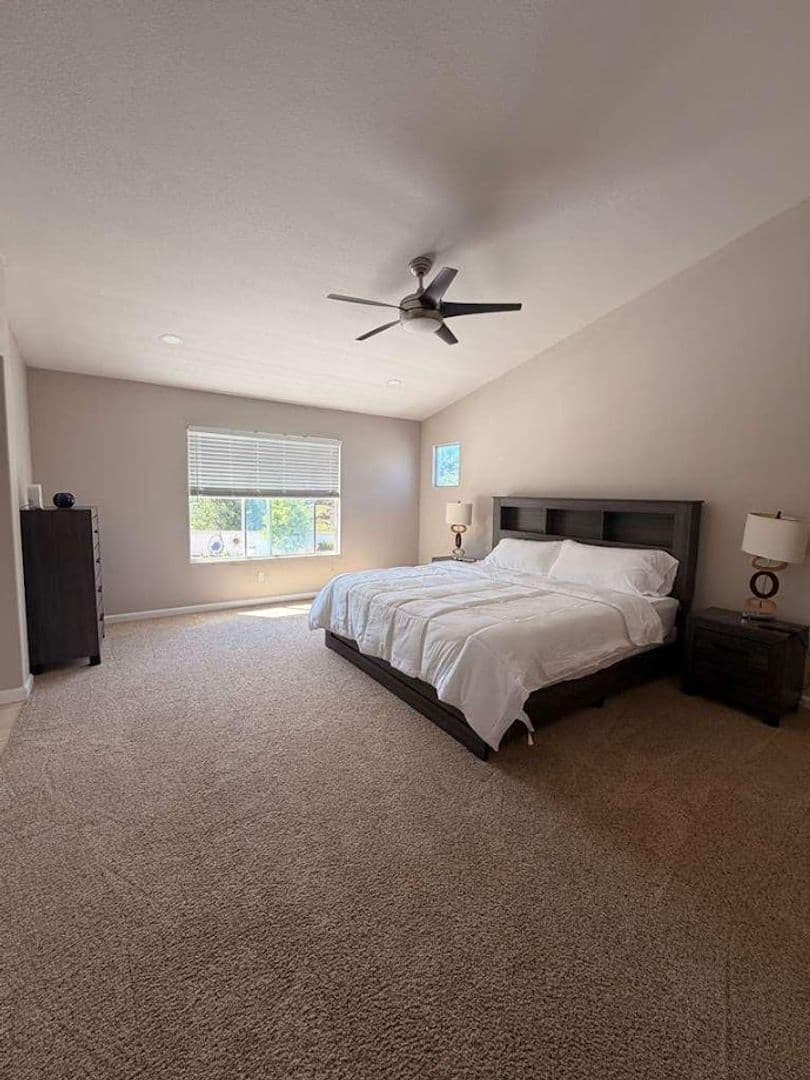 Temecula House: 33321 Calle Langarica