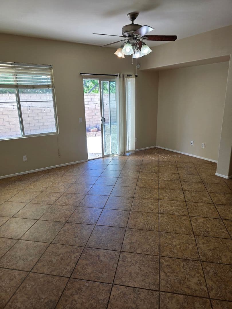 Temecula House: 32811 Tiempo Circle