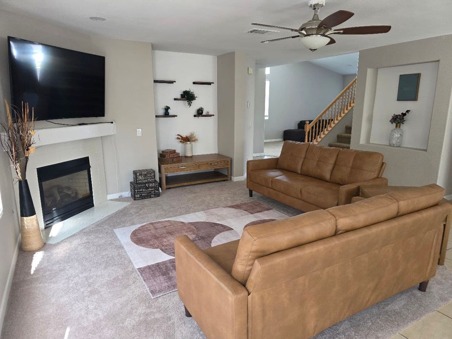 Temecula House: 33321 Calle Langarica