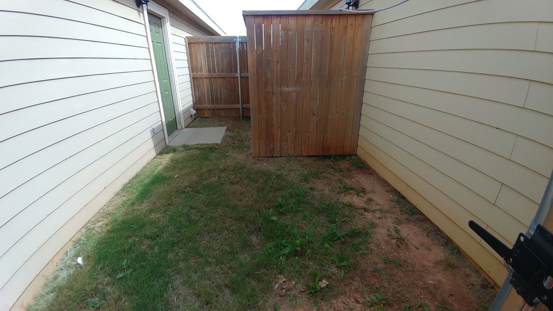 Lubbock Apartment: 1745 74th Street