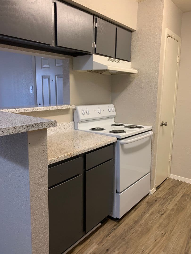 Beaumont Apartment: 4045 Treadway
