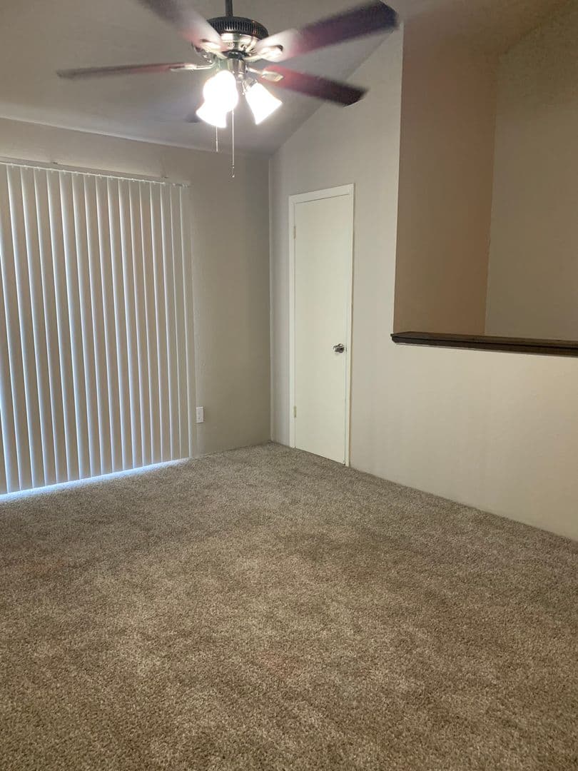 Beaumont Apartment: 4045 Treadway