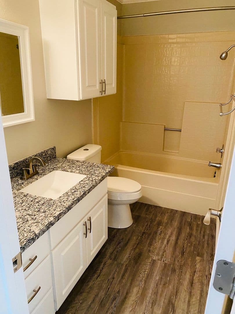 Lubbock Apartment: 5917 67th Street