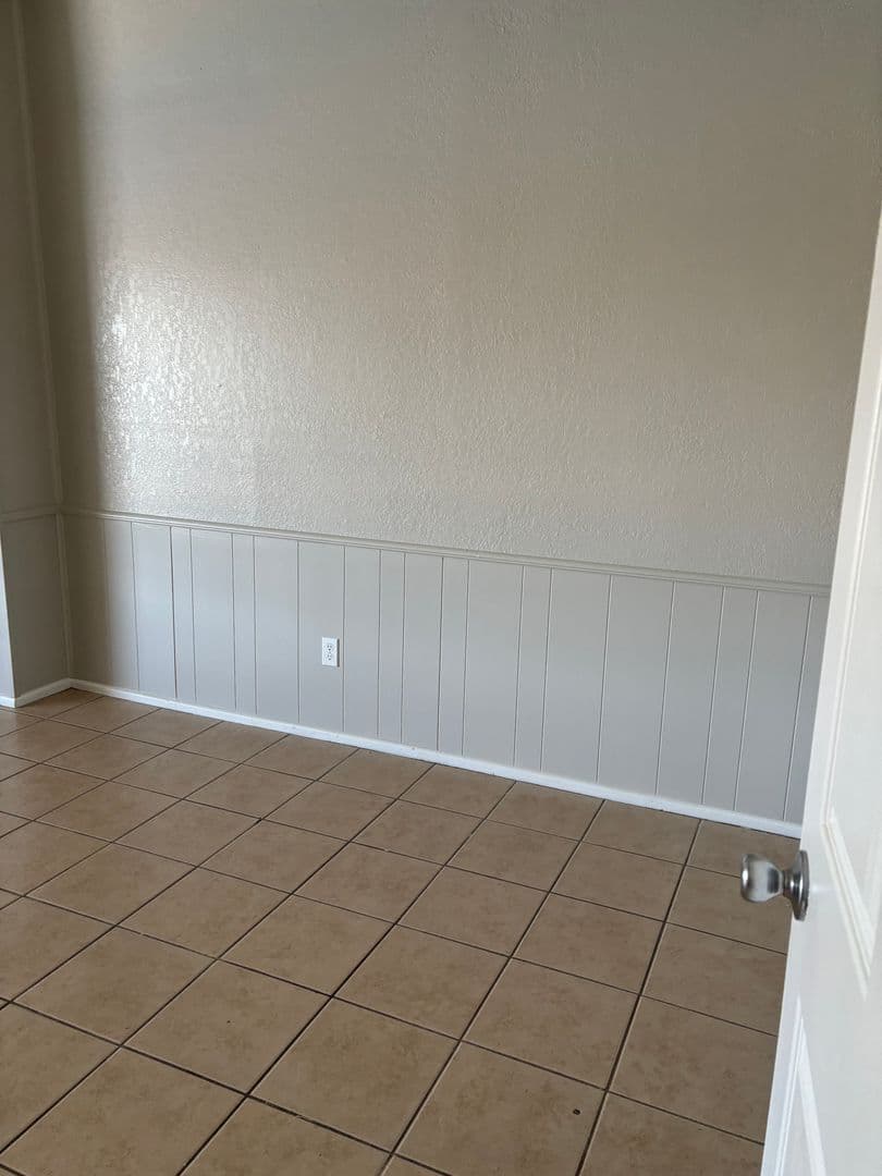Lubbock Apartment: 2310 70th Street