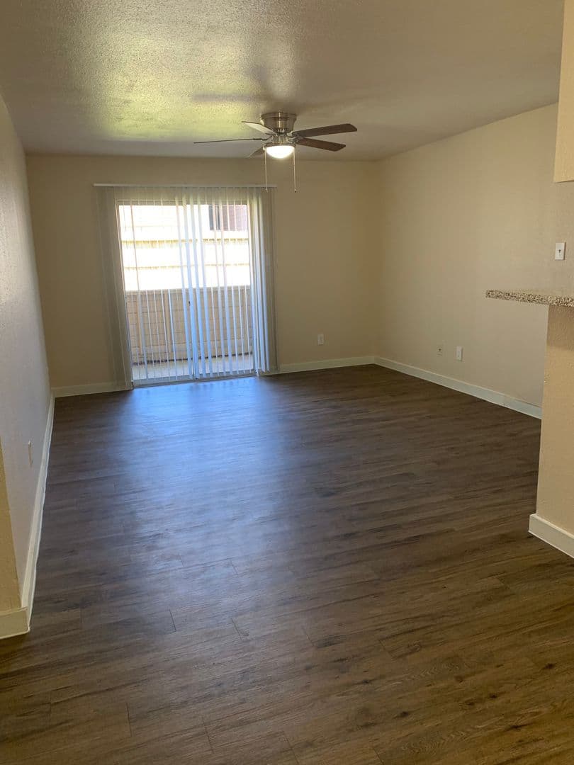 Beaumont Apartment: 4045 Treadway