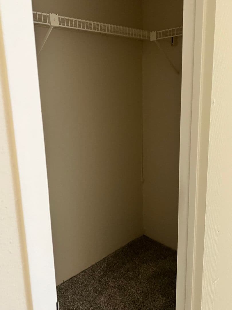 Beaumont Apartment: 4045 Treadway