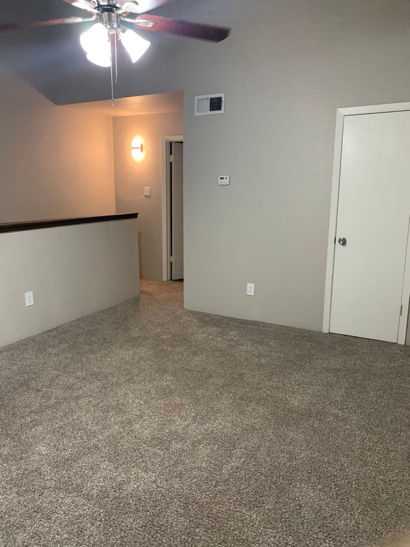 Beaumont Apartment: 4045 Treadway