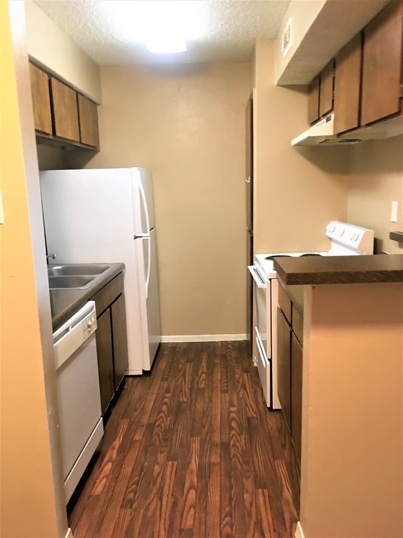 Slaton Apartment: 1355 Woodrow Road