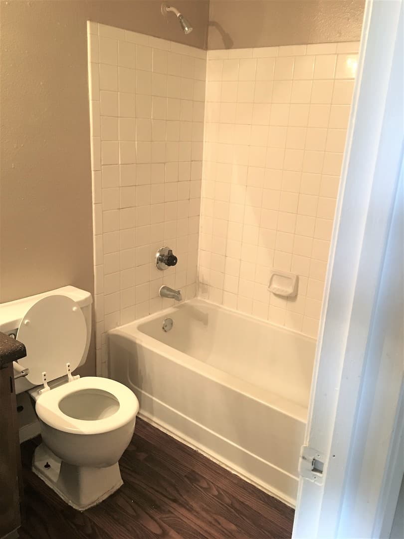 Slaton Apartment: 1355 Woodrow Road