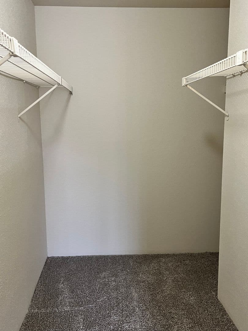 Beaumont Apartment: 4045 Treadway