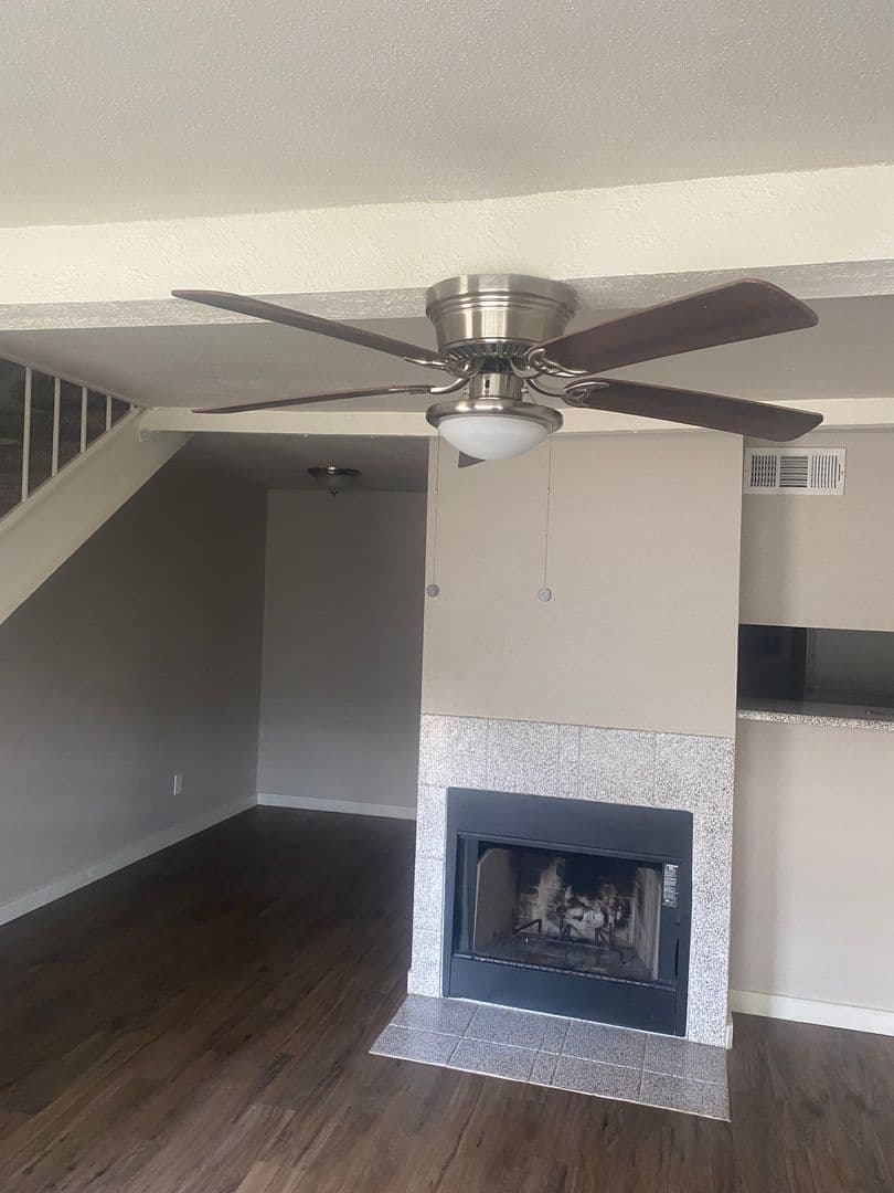 Beaumont Apartment: 4045 Treadway