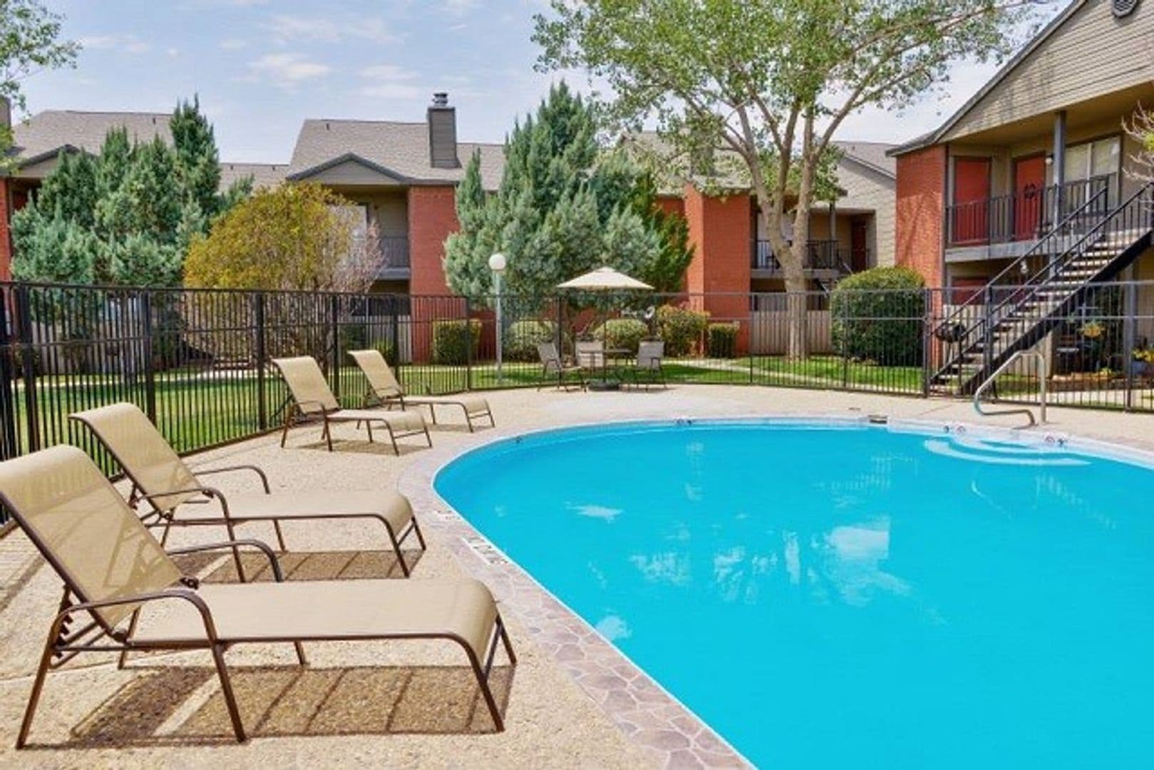 Slaton Apartment: 1355 Woodrow Road