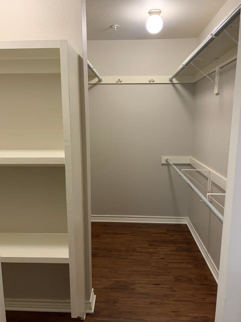 Beaumont Apartment: 4045 Treadway