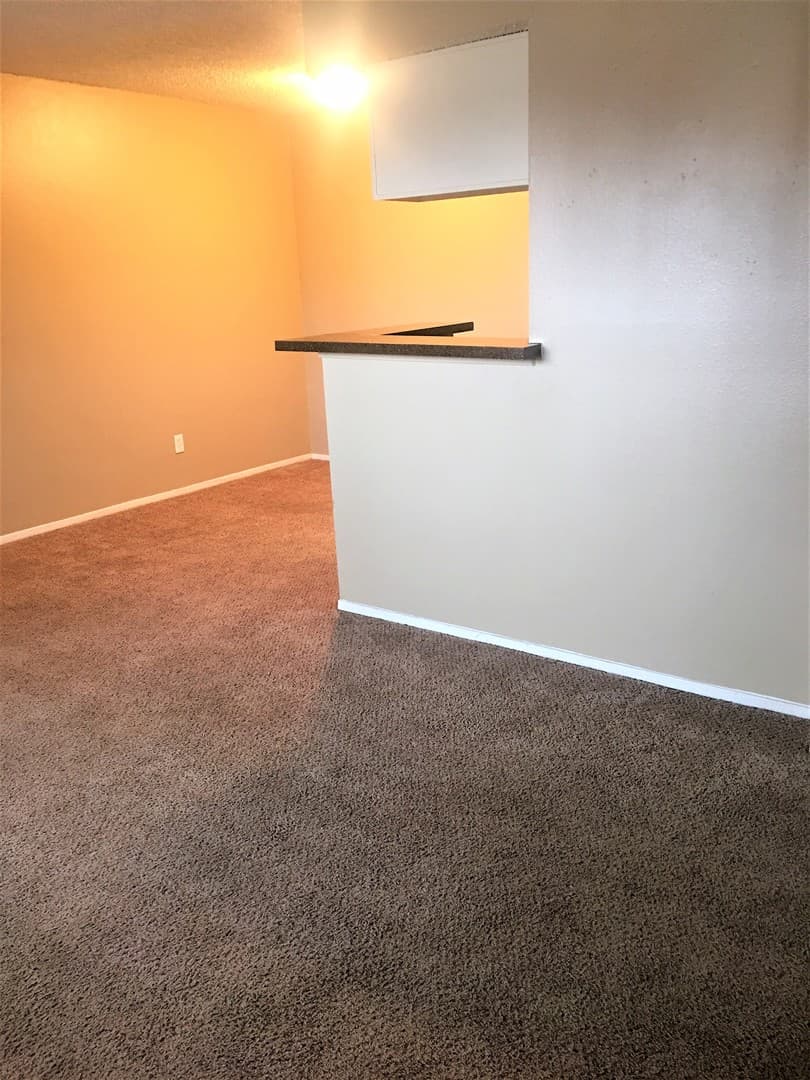 Slaton Apartment: 1355 Woodrow Road