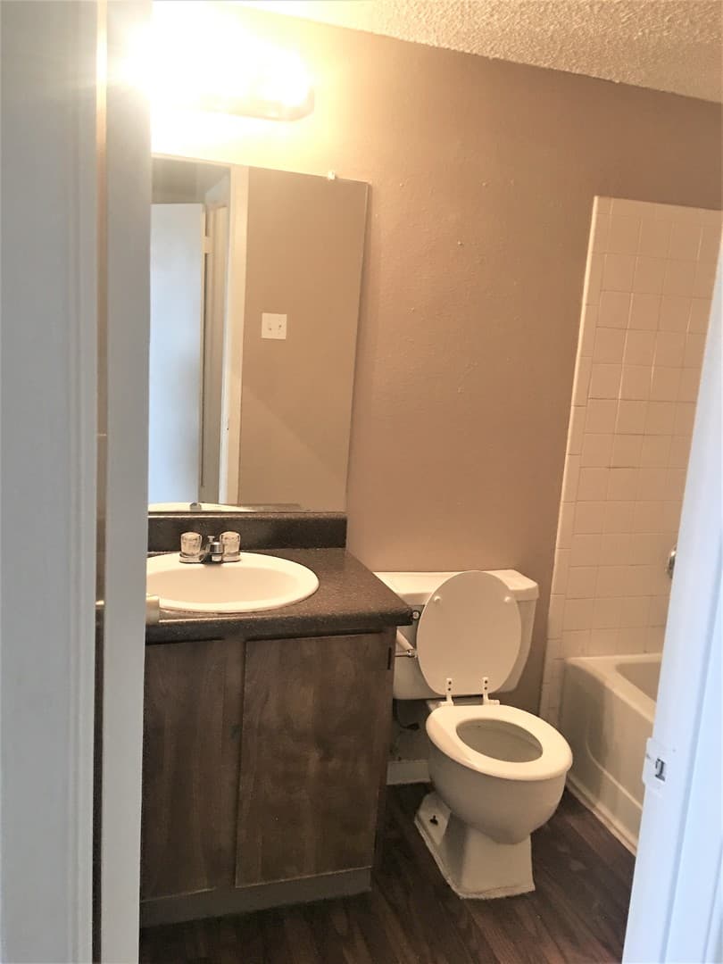 Slaton Apartment: 1355 Woodrow Road