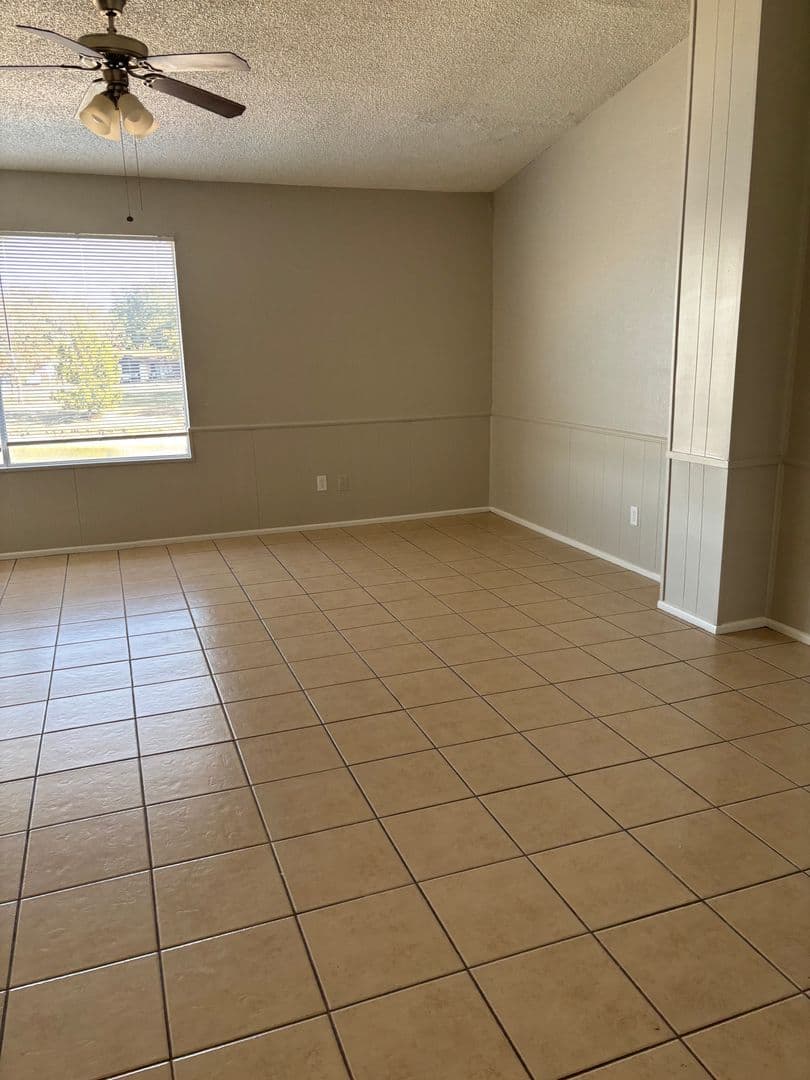 Lubbock Apartment: 2310 70th Street