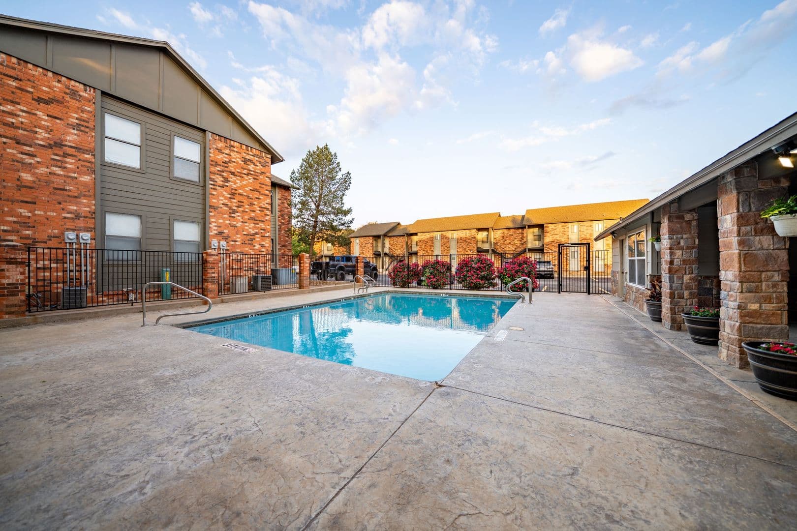 Lubbock Apartment: 5917 67th Street