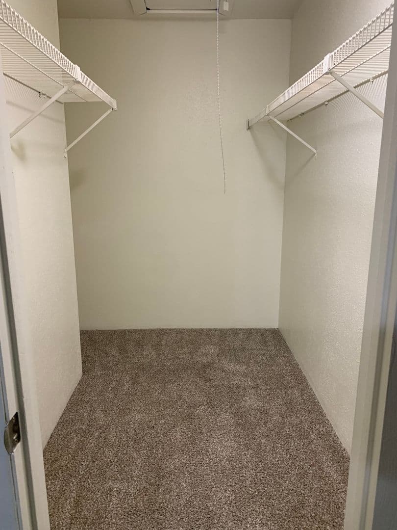 Beaumont Apartment: 4045 Treadway