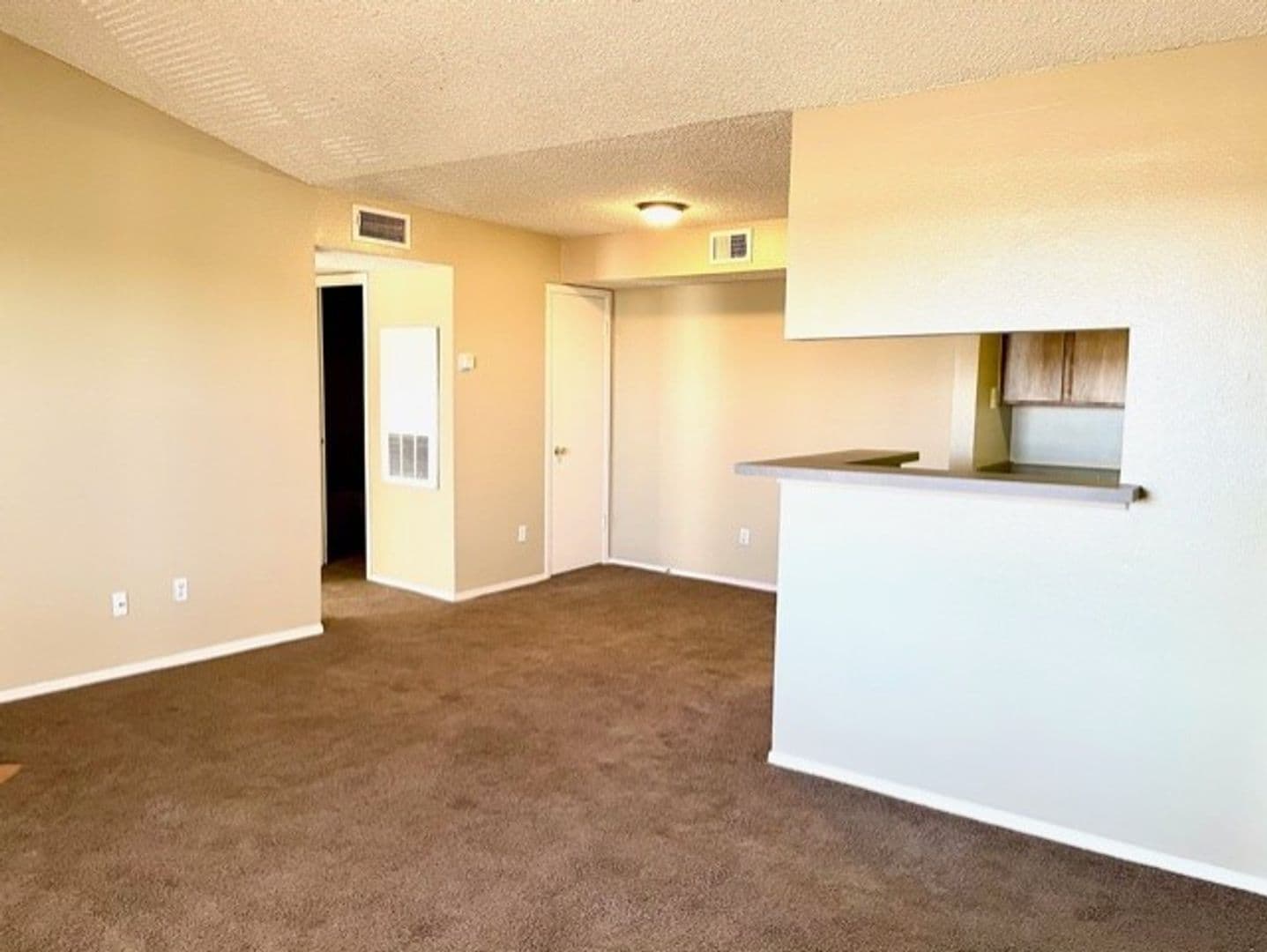 Slaton Apartment: 1355 Woodrow Road