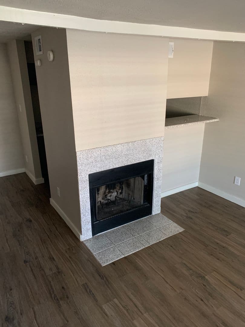 Beaumont Apartment: 4045 Treadway