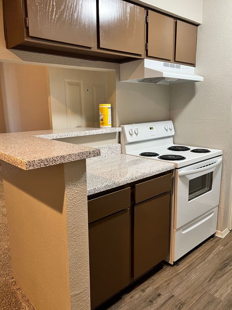 Beaumont Apartment: 4045 Treadway