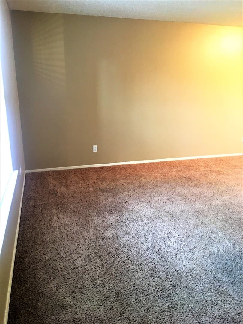 Slaton Apartment: 1355 Woodrow Road