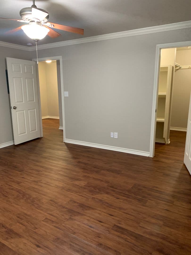 Beaumont Apartment: 4045 Treadway