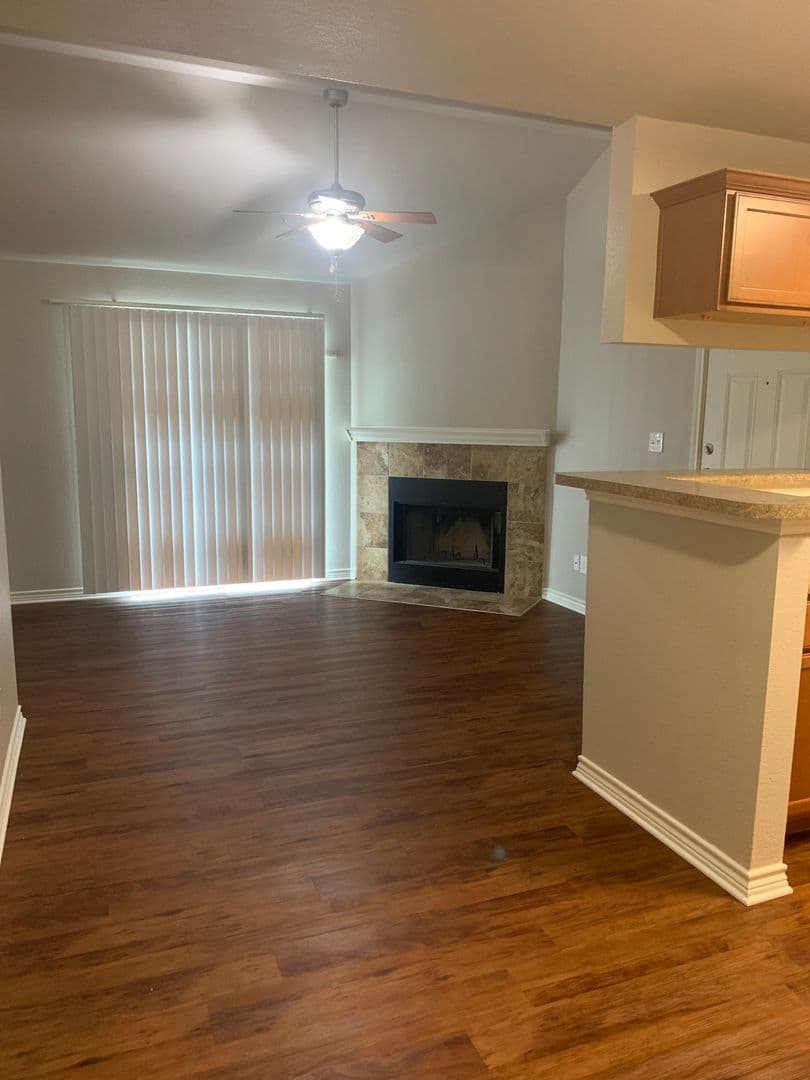 Beaumont Apartment: 4045 Treadway