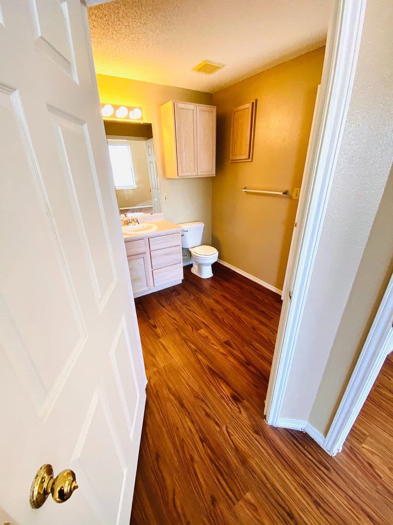Lubbock Apartment: 5917 67th Street