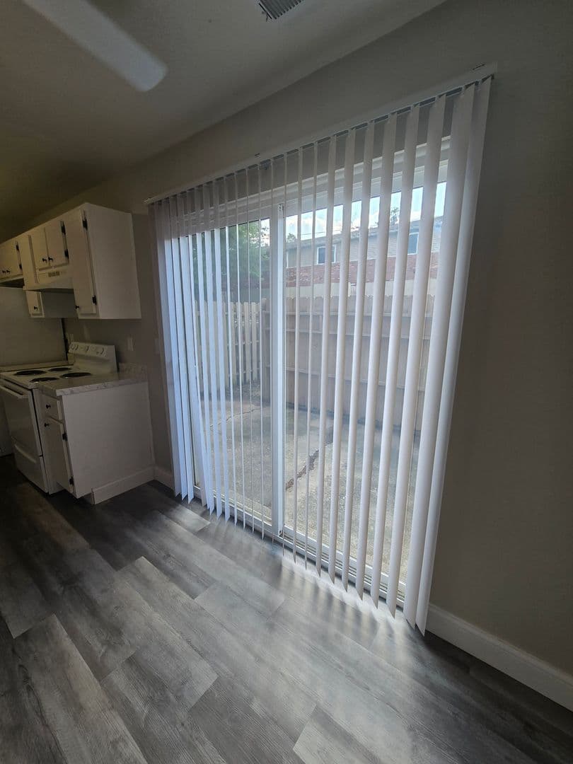 Erlanger Townhome: 3215 N. Talbot Ave.