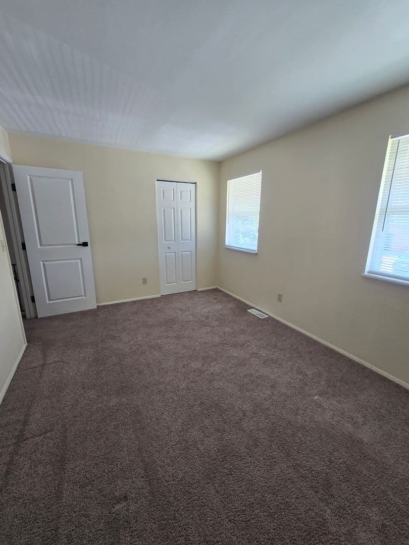 Erlanger Townhome: 3231 N. Talbot Ave.