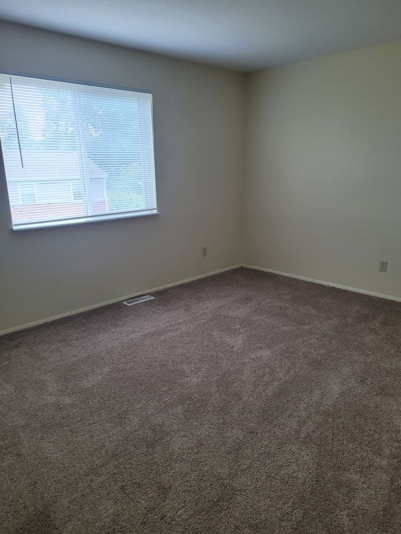 Erlanger Townhome: 3227 N. Talbot Ave.