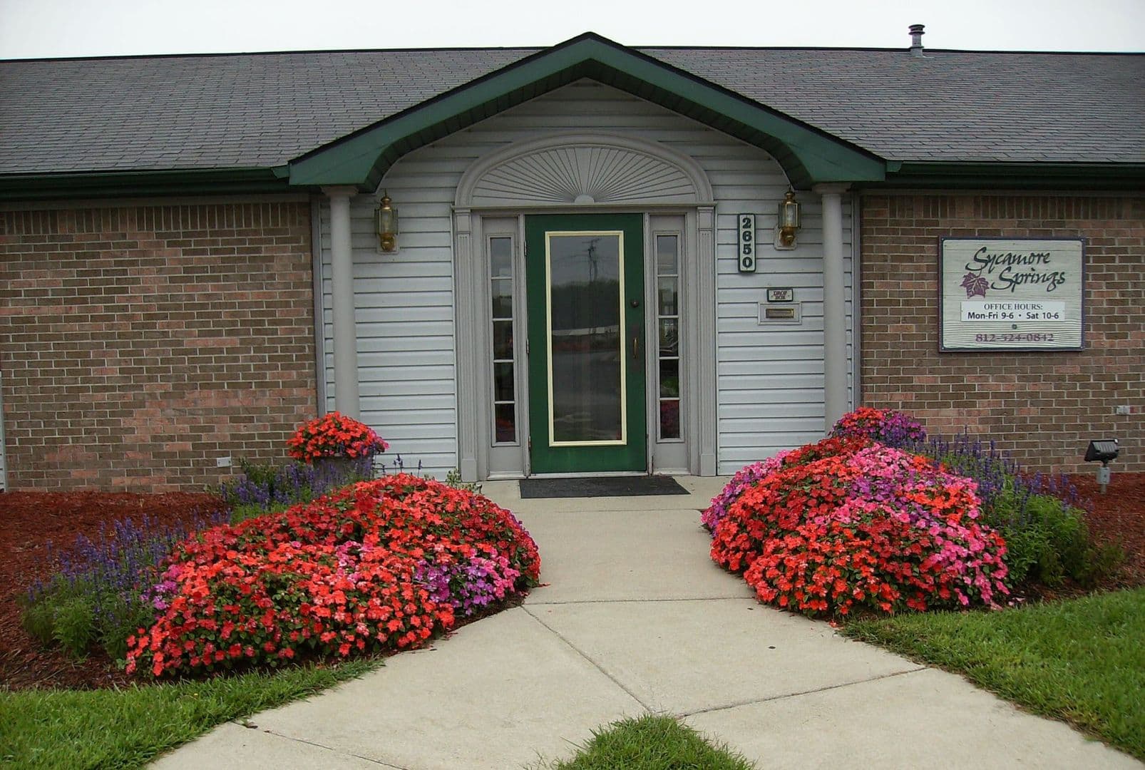 Seymour Apartment: 2649 Bent Tree Court