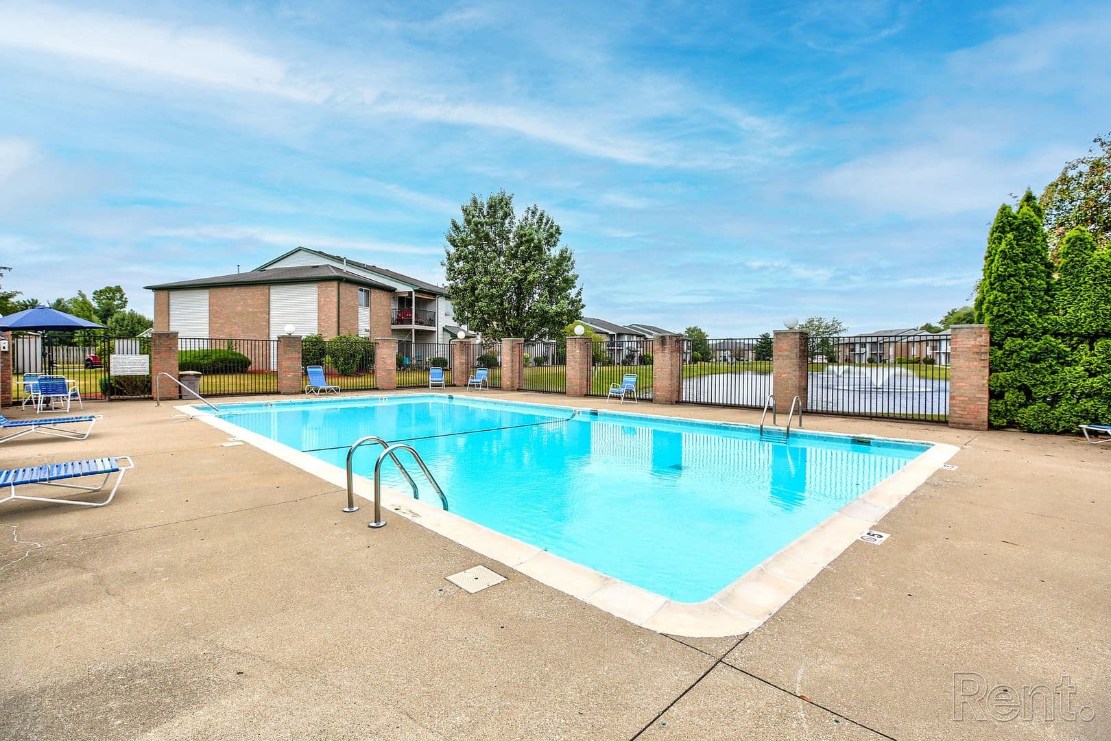 Seymour Apartment: 2638 Bent Tree Lane