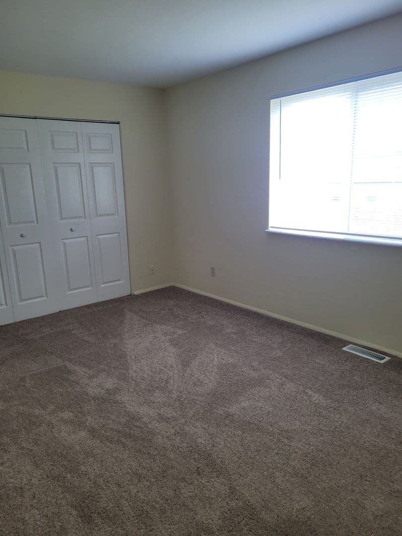 Erlanger Townhome: 3227 N. Talbot Ave.
