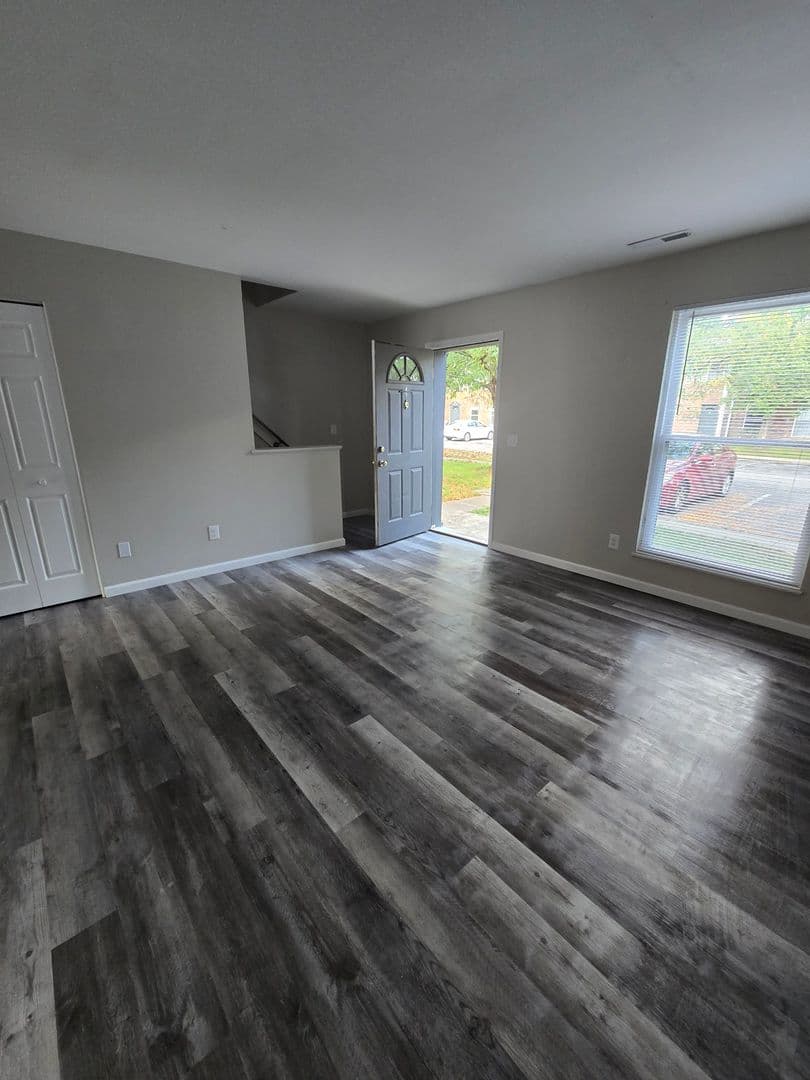Erlanger Townhome: 3215 N. Talbot Ave.