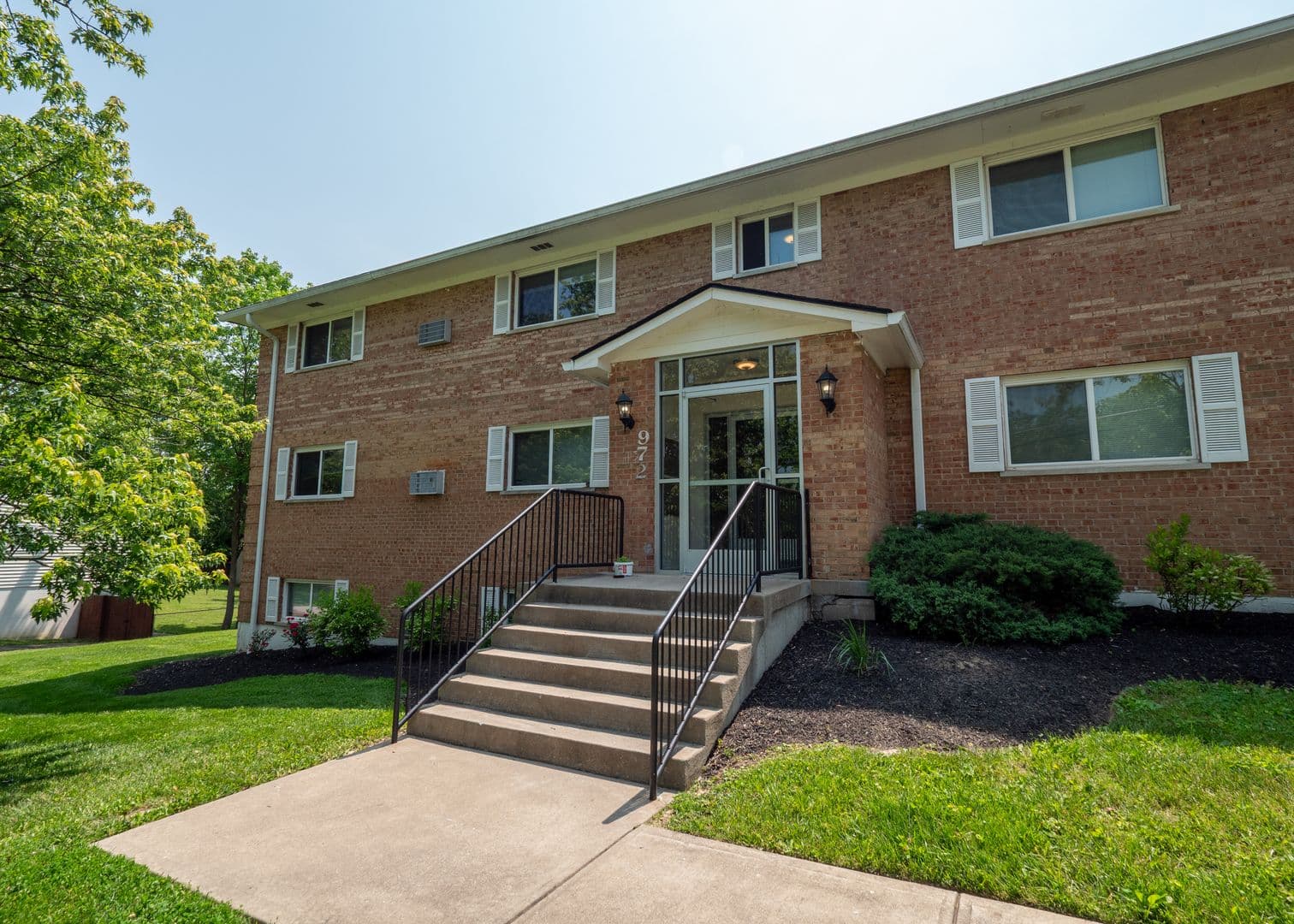 Burlington Apartment: 2600 Peoples Ct Ste 7