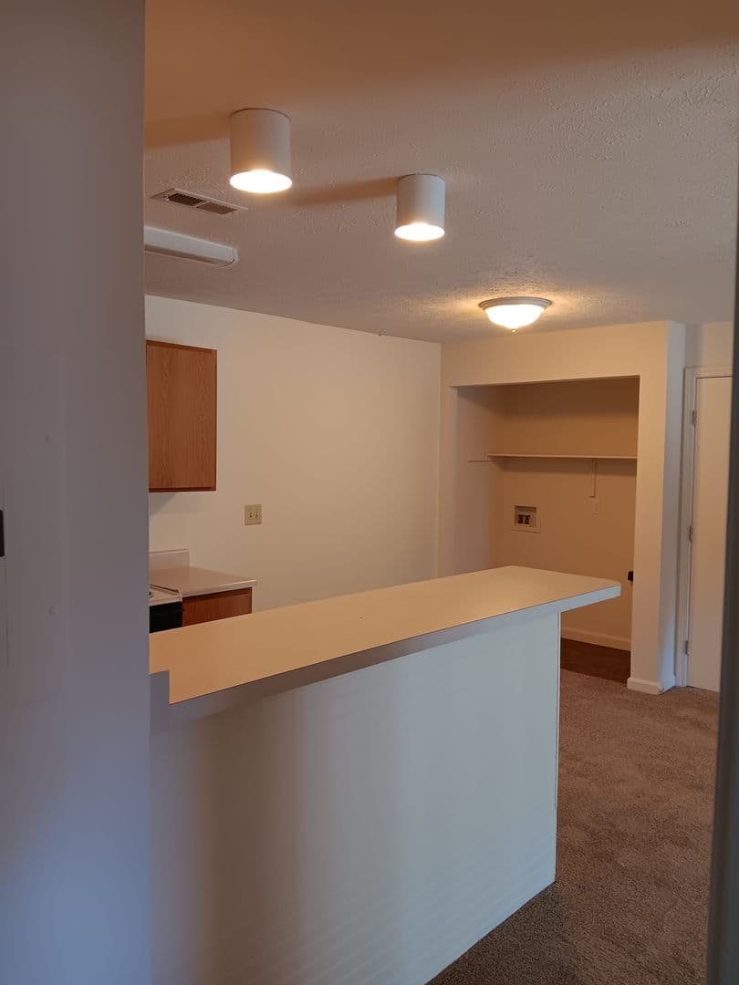 Seymour Apartment: 2547 Bent Tree Lane