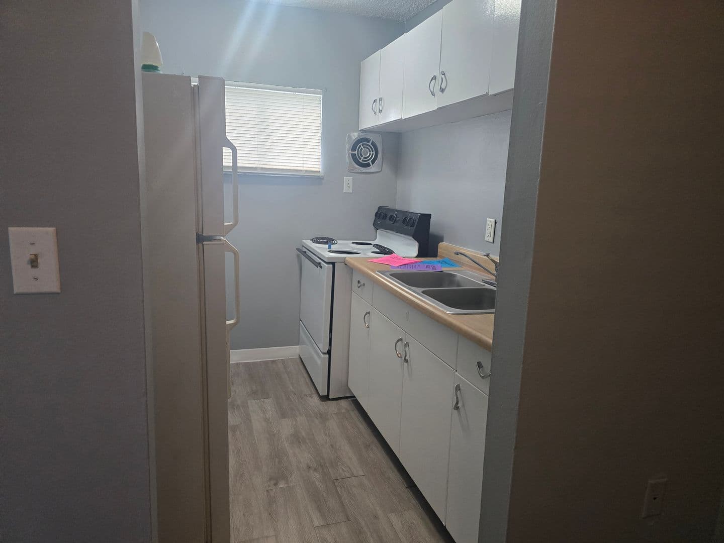 Milford Apartment: 904 Mohawk Trail