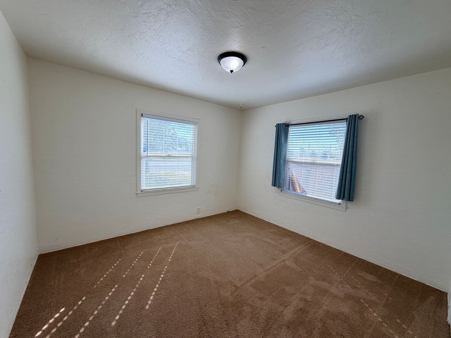 Dos Palos House: 2702 Blossom Street