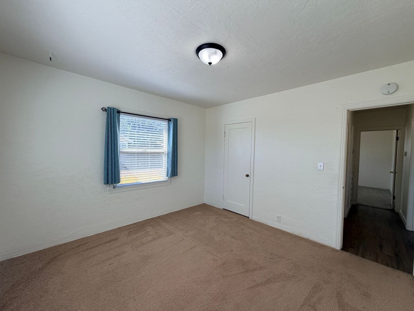 Dos Palos House: 2702 Blossom Street