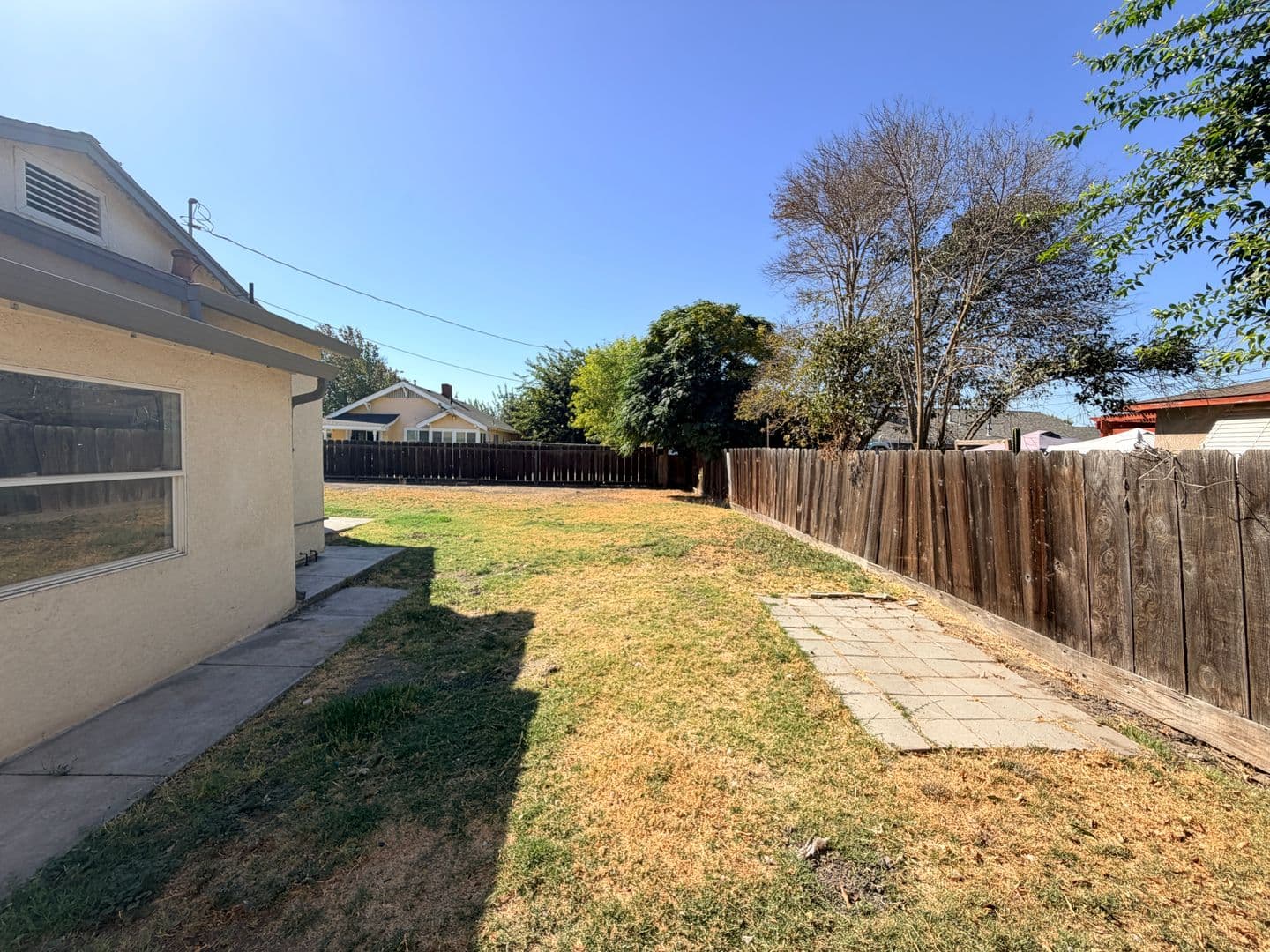 Dos Palos House: 2702 Blossom Street