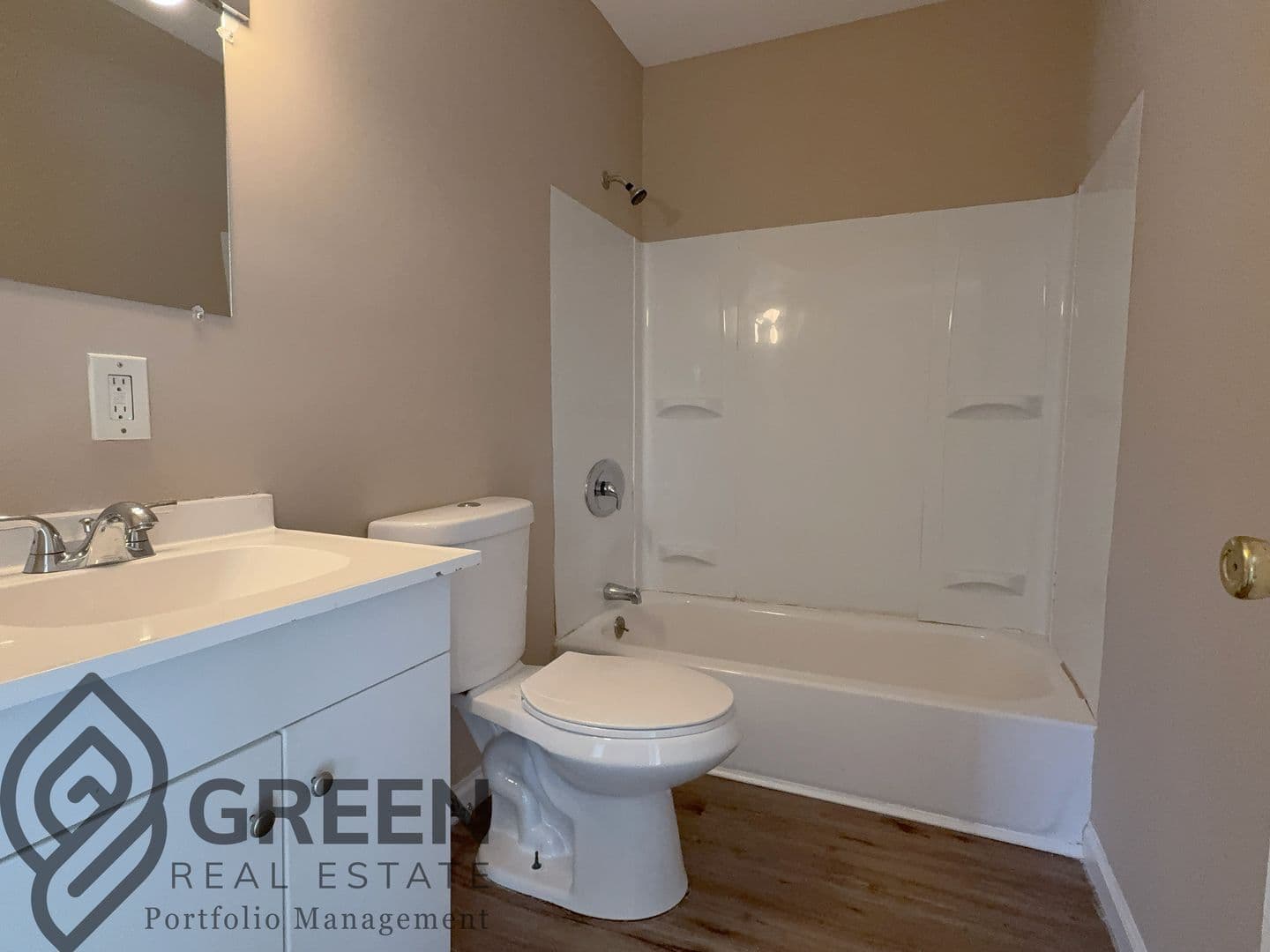 Kankakee Apartment: 2779 Cooper Dr.