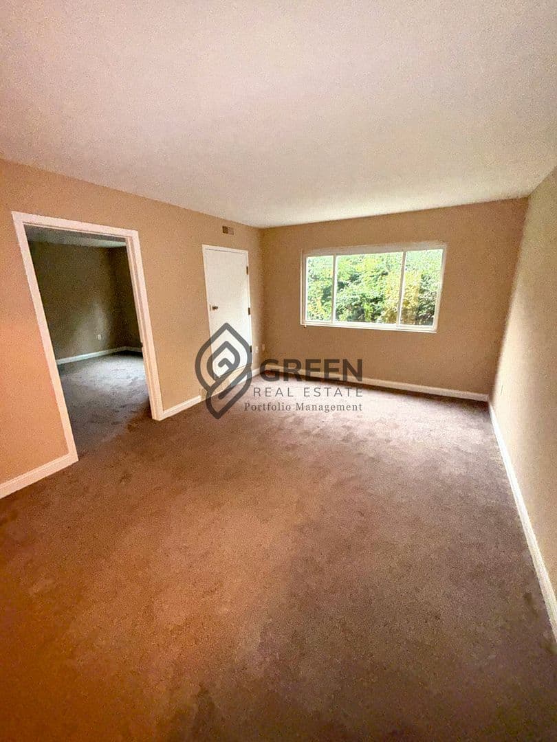 Kankakee Apartment: 210 Tedmark Ct.