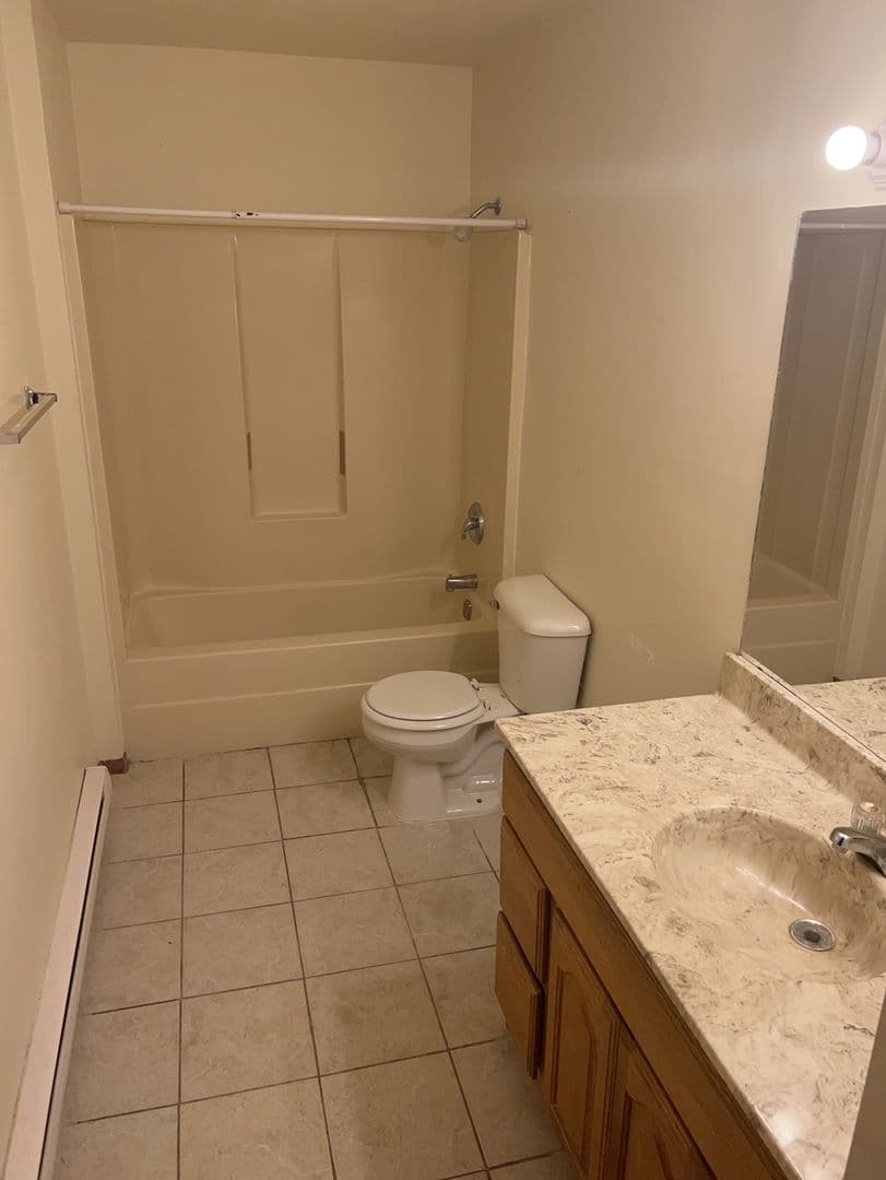 Manteno Apartment: 316 S Walnut St