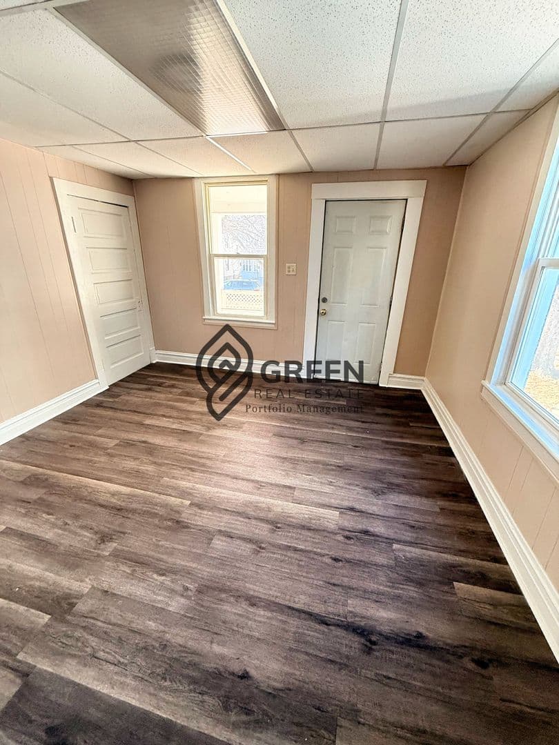 Kankakee Apartment: 360-366 S Washington Ave