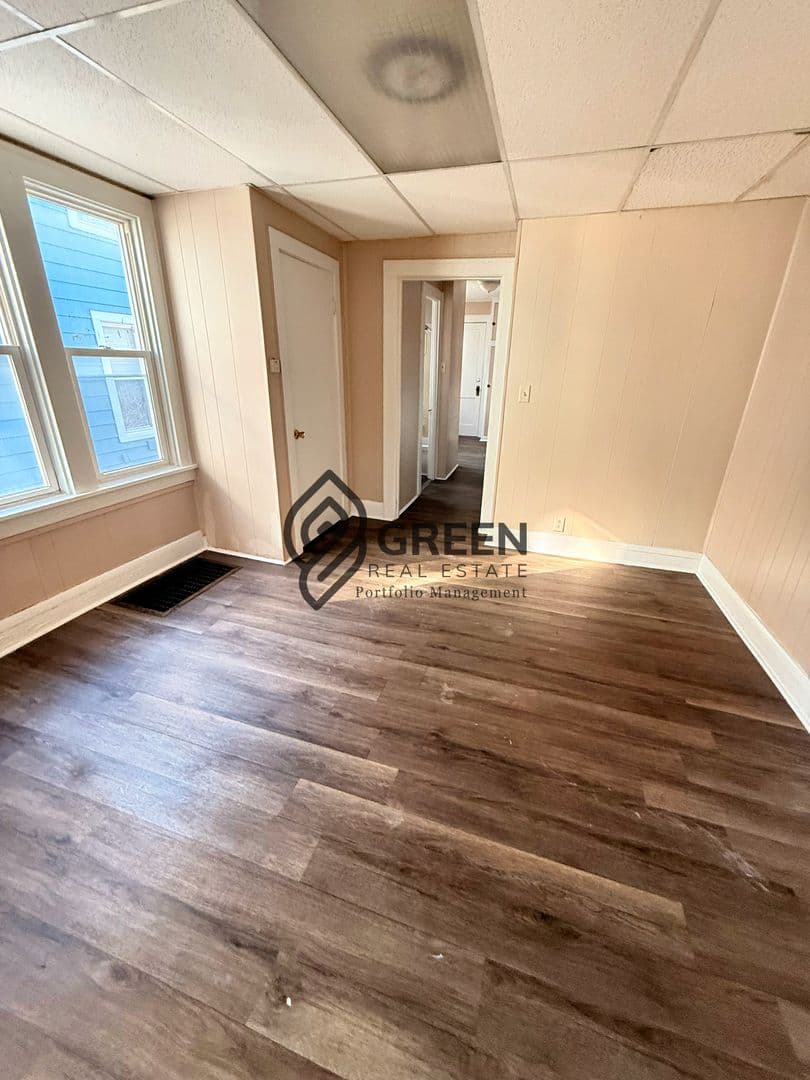 Kankakee Apartment: 360-366 S Washington Ave