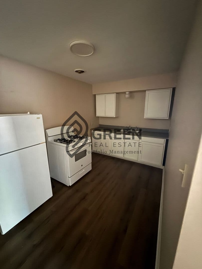 Kankakee Apartment: 793 N 5th Ave