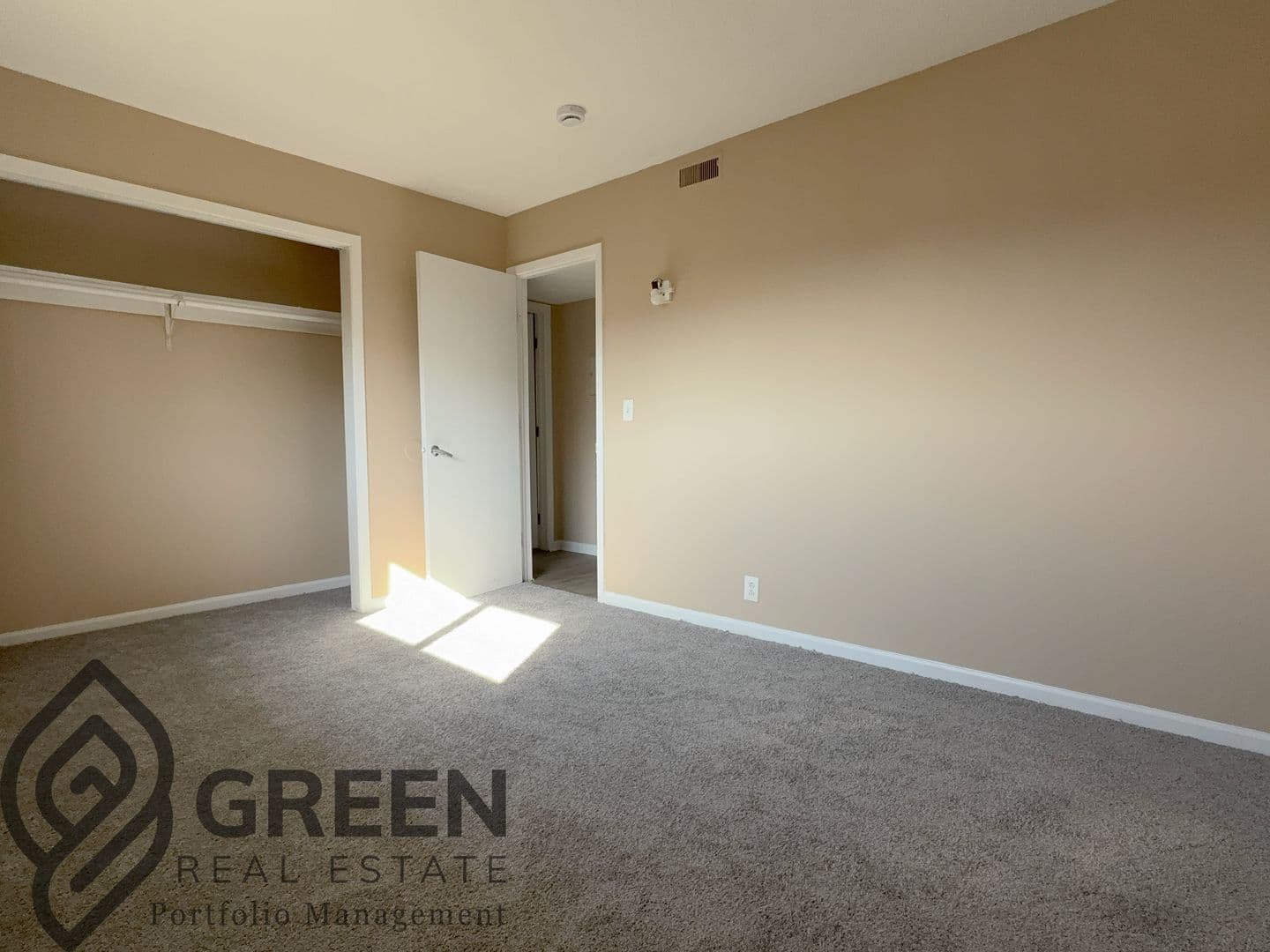 Kankakee Apartment: 2779 Cooper Dr.